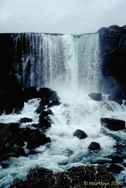 Iceland-1998-05.jpg - Öxarárfoss (Pingvellir)