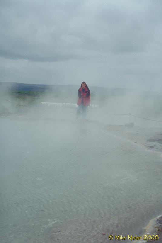 Iceland-1998-08.jpg - Geothermal pools near Geyser