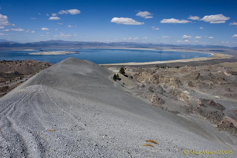 MonoCraters-2007-12.jpg - Mono Lake from the Mono Craters