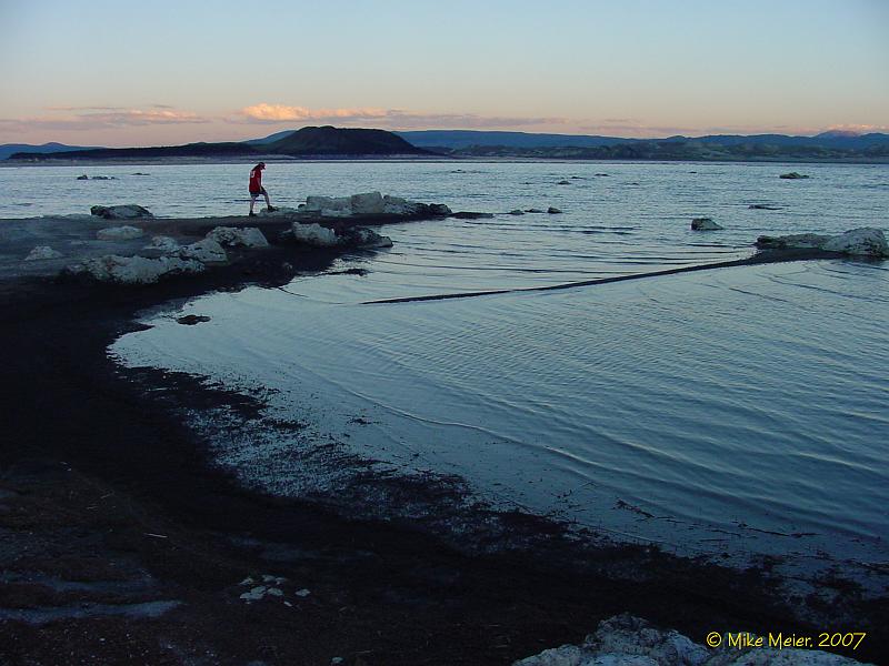 MonoLake-2003-02.jpg - Black Point Beach