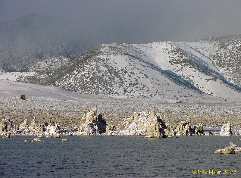 MonoLake-2004-20.jpg - Mono Lake Fresh Snow Sunrise