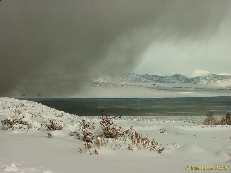 MonoLake-2004-31.jpg - Storm over Mono Lake