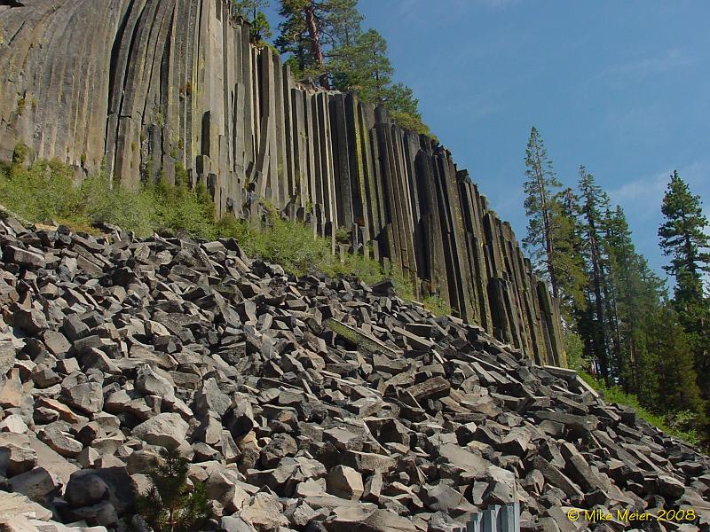 Sierras-2003-02.jpg - Devil's Postpile
