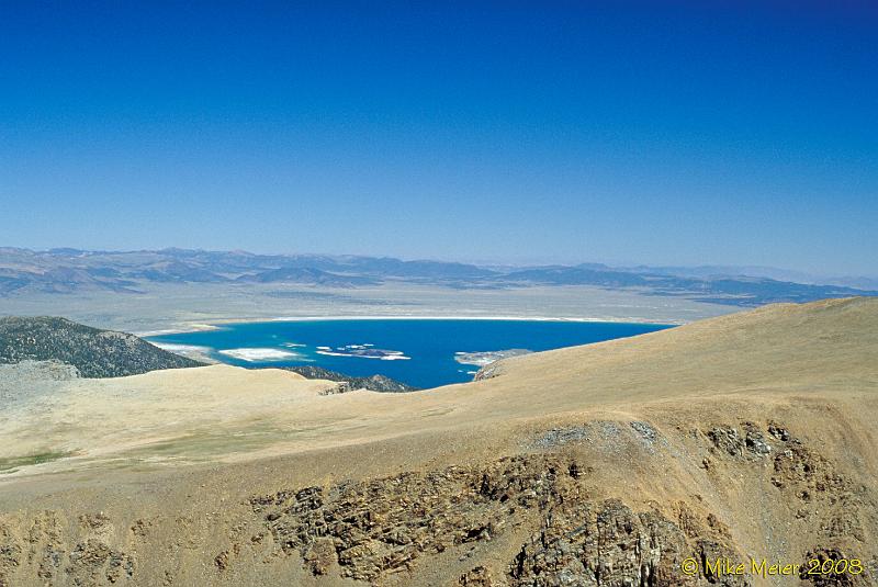 Tioga-1999-155.jpg - Dana Plateau and first look at Mono Lake (6,381') on the way up Mount Dana (13,061')