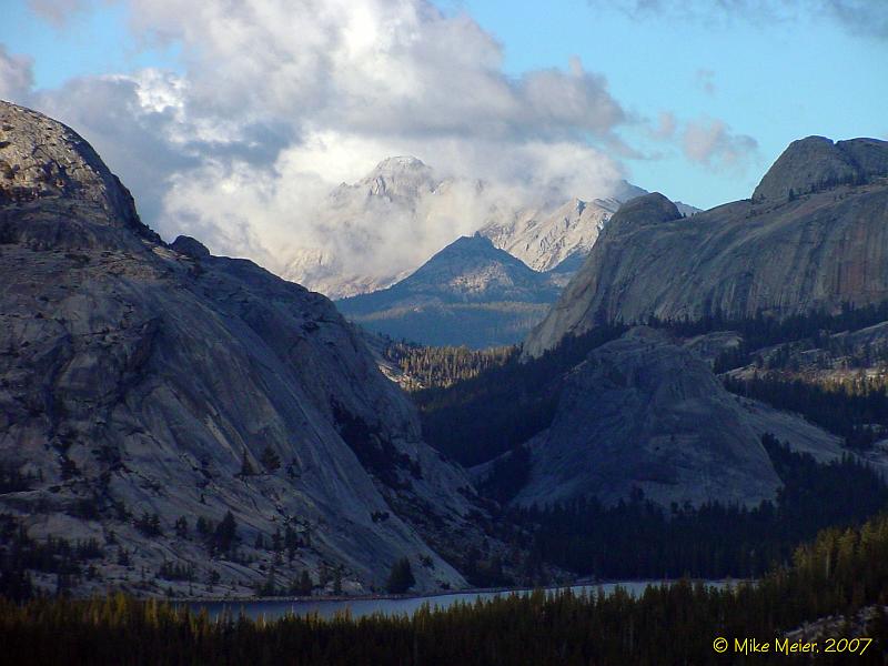 Tioga2006-08.jpg - The view from above Tenaya Lake