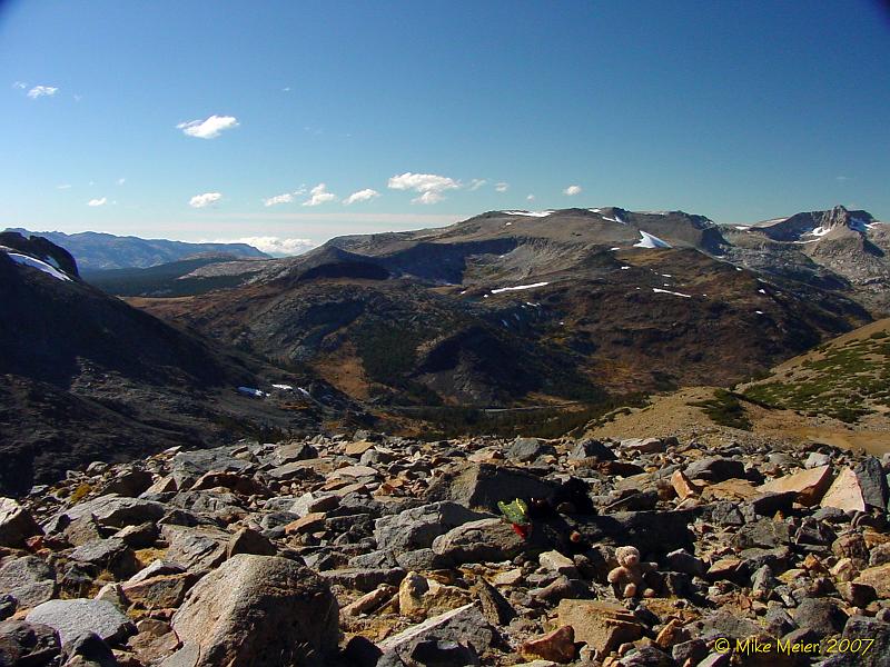 Tioga2006-16.jpg - A view from the rim of the Dana Canyon, Dana Meadow and Tioga Road below