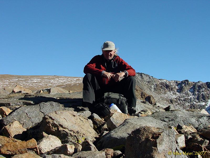 Tioga2006-18.jpg - Me, up on the Dana Plateau
