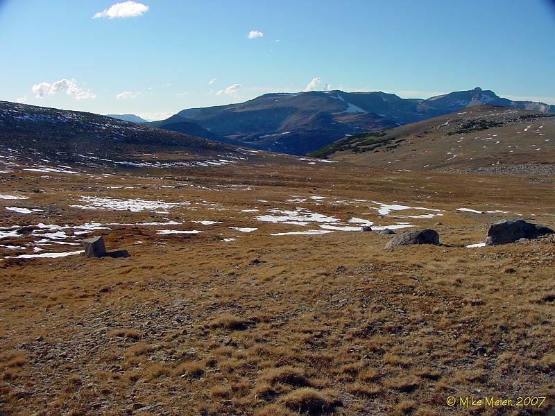 Tioga2006-22.jpg - Looking down the length of the Dana Plateau.
